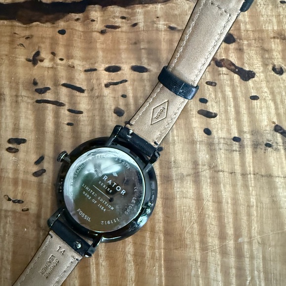 Fossil Limited Edition Jacqueline Three-hand Date Black Leather Watch LE1095 - Picture 3 of 6